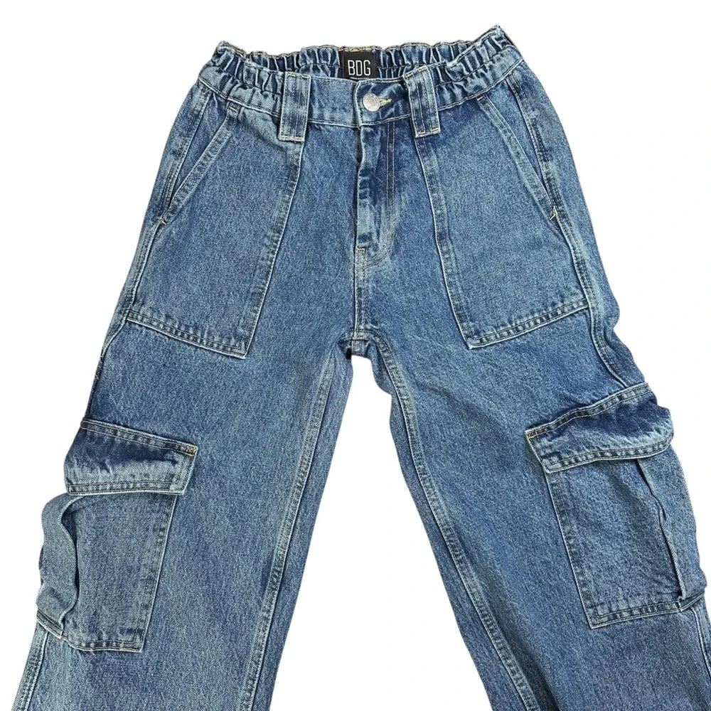 URBAN OUTFITTERS BDG Women's Size 24 Skate Jean Stonewash Blue Denim Jeans - Picture 4 of 11